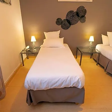Hotel Le President-gare Nimes Pont Du Gard 3*