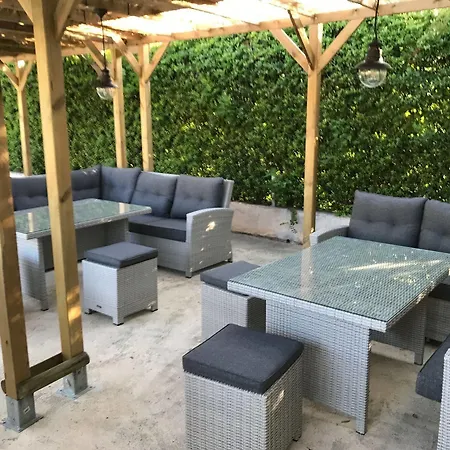 Hotel Le President-gare Nimes Pont Du Gard 3*